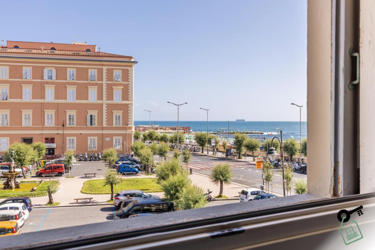 Hotel Rooms Livorno Bagian luar foto