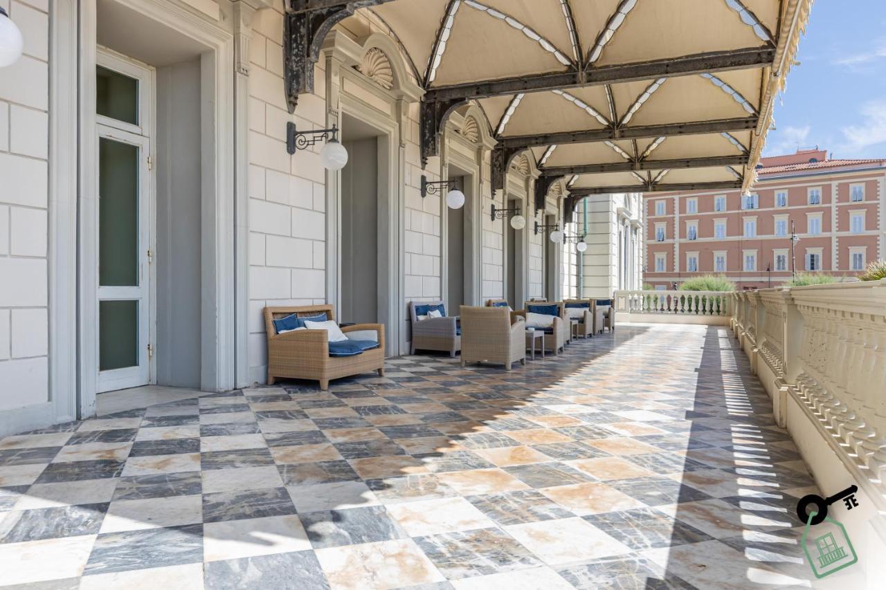 Hotel Rooms Livorno Bagian luar foto